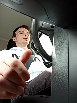 thom7246 online show from March 28, 2026, 10:38 am