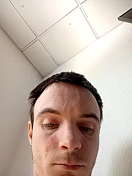 thom7246 online show from March 17, 2026, 10:18 am