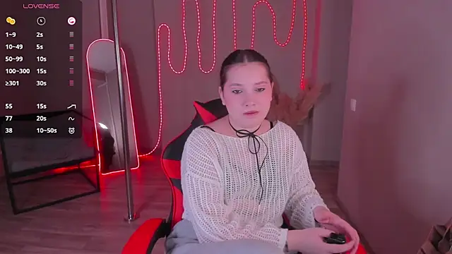 KatrineEvvans online show from February 27, 2026, 8:58 am