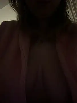 Frenchgirl45 online show from March 29, 2026, 12:12 am