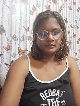 indianstrawberrylips4u online show from July 18, 2026, 4:10 am