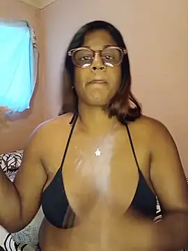 indianstrawberrylips4u online show from June 11, 2026, 6:21 am