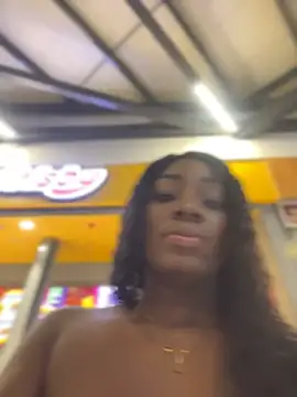 ZarahFerreira online show from April 20, 2026, 11:50 pm