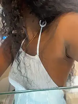 ZarahFerreira online show from May 1, 2026, 10:26 pm