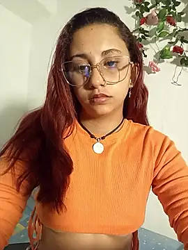 Snapshot of MiaBloom19 chatting on February 20, 2026, 6:26 am MiaBloom19 online show from February 20, 2026, 6:26 am