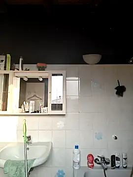 Snapshot of BITOFSIN chatting on March 4, 2026, 3:31 pm BITOFSIN online show from March 4, 2026, 3:31 pm