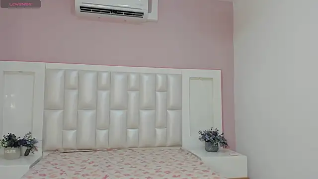 Liia Collins online show from April 9, 2026, 5:41 pm