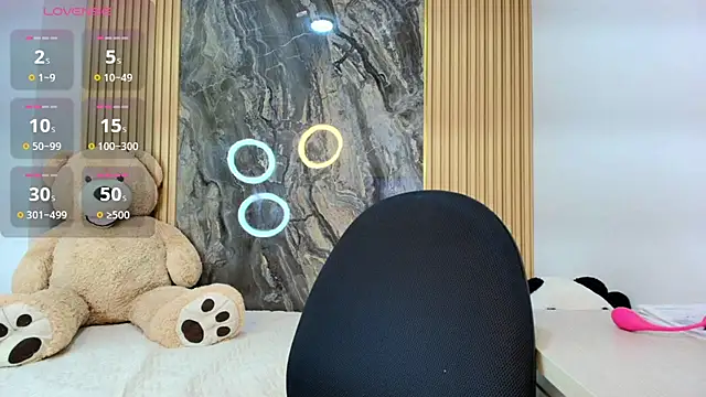 Snapshot of scarlett_lumi chatting on February 20, 2026, 10:28 am scarlett lumi online show from February 20, 2026, 10:28 am