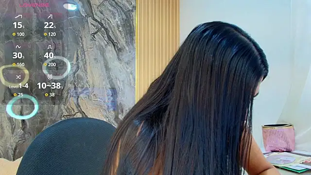 scarlett lumi online show from April 2, 2026, 12:23 pm