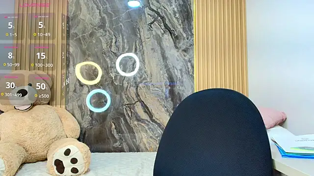 scarlett lumi online show from March 19, 2026, 9:53 am