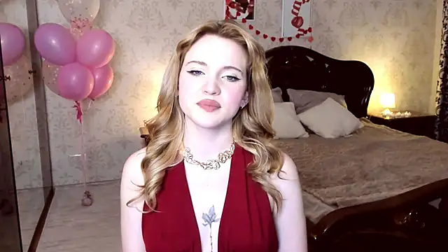 Snapshot of CarryParker chatting on March 3, 2026, 7:43 pm CarryParker online show from March 3, 2026, 7:43 pm