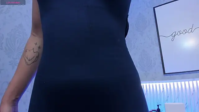 beautydoll18  online show from April 9, 2026, 10:21 am