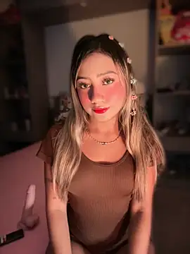 Dulce Sofi  online show from April 14, 2026, 11:32 pm