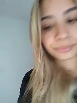 Bebitafiu69 online show from February 19, 2026, 5:32 pm