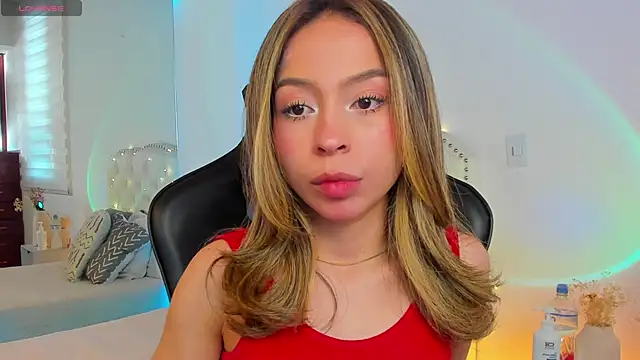 Snapshot of LuuluBerry chatting on February 28, 2026, 3:00 pm LuuluBerry online show from February 28, 2026, 3:00 pm