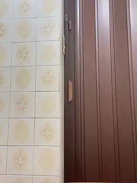 litlleboyeus online show from February 18, 2026, 6:59 pm