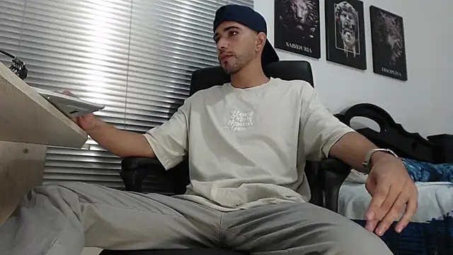 Snapshot of Kratoswolf chatting on February 23, 2026, 5:02 pm Kratoswolf online show from February 23, 2026, 5:02 pm