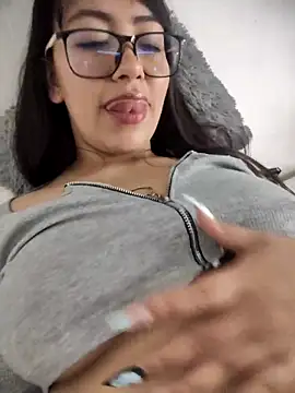 hon3ybloddy online show from February 24, 2026, 8:42 pm