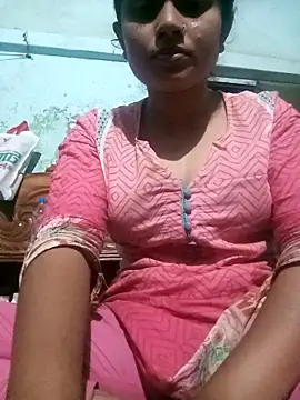 BreezySexyGirl69 online show from March 10, 2026, 4:44 pm