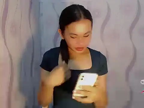 Snapshot of Sofia_Sweetheart18 chatting on March 3, 2026, 3:30 pm Sofia Sweetheart18 online show from March 3, 2026, 3:30 pm