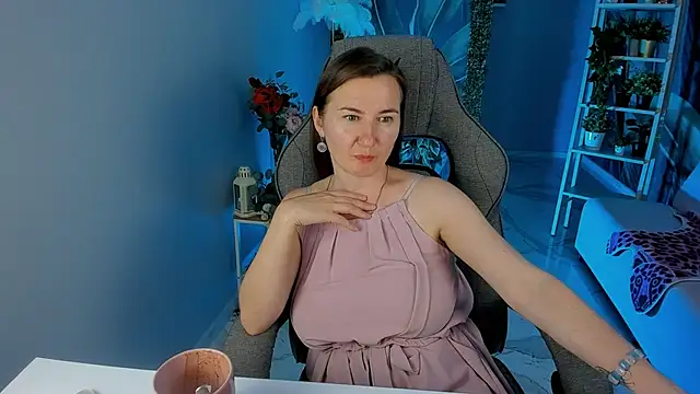 Snapshot of Golden_Dragon chatting on June 18, 2026, 9:14 am Golden Dragon online show from June 18, 2026, 9:14 am