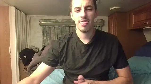 luverrboyy online show from July 1, 2026, 3:29 am