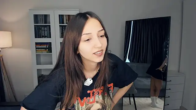 Snapshot of littleevilon chatting on February 22, 2026, 8:49 am littleevilon online show from February 22, 2026, 8:49 am