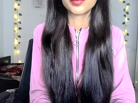 SIKSHA SINGH online show from June 2, 2026, 8:20 pm