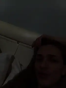 Snapshot of emiros20 chatting on February 18, 2026, 8:49 pm emiros20 online show from February 18, 2026, 8:49 pm