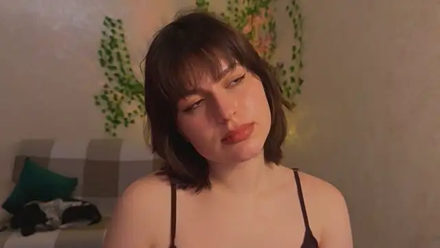 rinamandarina online show from April 16, 2026, 1:23 pm