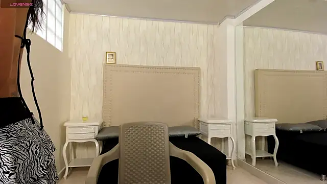 FernandaAvilax online show from April 11, 2026, 5:38 pm