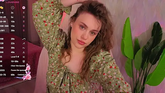 Milana Monroe online show from April 3, 2026, 8:26 pm