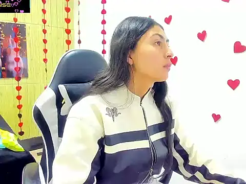 Snapshot of angell_cooper8 chatting on March 3, 2026, 12:01 pm angell cooper8 online show from March 3, 2026, 12:01 pm