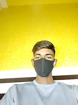 Snapshot of hot_boy_deep1 chatting on February 20, 2026, 1:35 pm hot boy deep1 online show from February 20, 2026, 1:35 pm