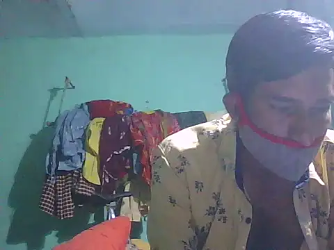 Snapshot of KingSeduceX chatting on February 18, 2026, 4:47 pm KingSeduceX online show from February 18, 2026, 4:47 pm