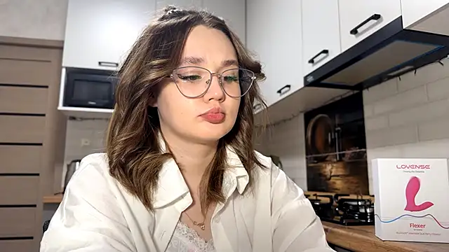 AinaSmith online show from March 20, 2026, 10:16 am