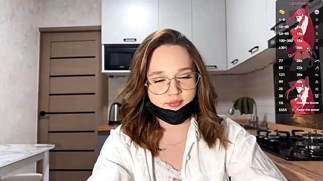 AinaSmith online show from April 5, 2026, 10:22 am