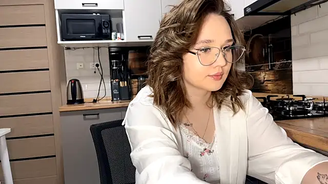 AinaSmith online show from March 12, 2026, 12:20 pm