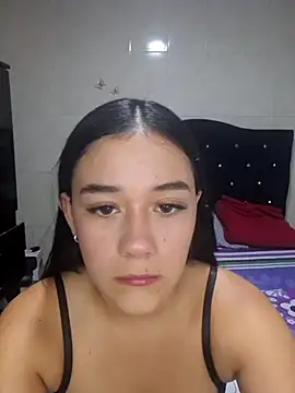 Snapshot of AlessiaKnox chatting on April 29, 2026, 1:26 pm AlessiaKnox online show from April 29, 2026, 1:26 pm