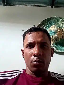 blackhot22c online show from February 18, 2026, 7:10 pm