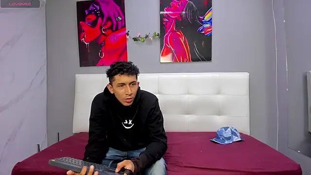 ahsly78Bryan online show from July 9, 2026, 8:19 pm