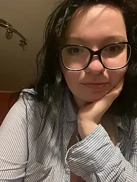 sonule99 online show from April 17, 2026, 6:33 pm