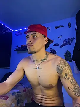 TOMAS CONOR online show from April 16, 2026, 12:44 am