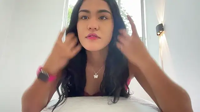 lexarosee online show from February 23, 2026, 9:37 pm