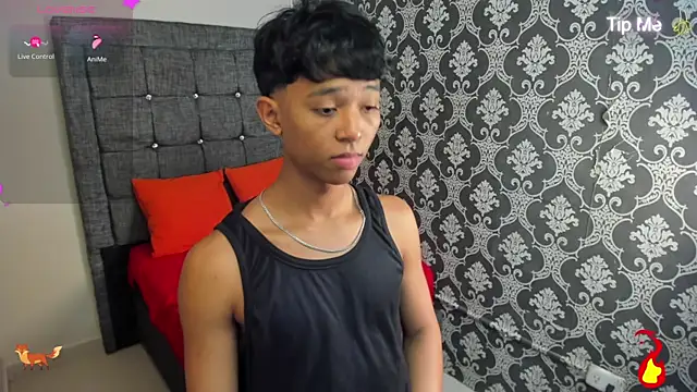 Little Twink19x online show from July 4, 2026, 7:40 pm