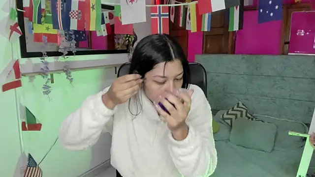 Aysha winxs online show from June 18, 2026, 3:27 am