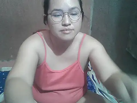 wildchinita00 online show from March 12, 2026, 6:39 am