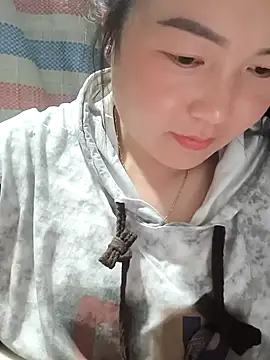 MayEva ly online show from February 26, 2026, 2:50 pm