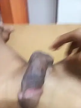 fuck your mouth online show from April 14, 2026, 11:04 am