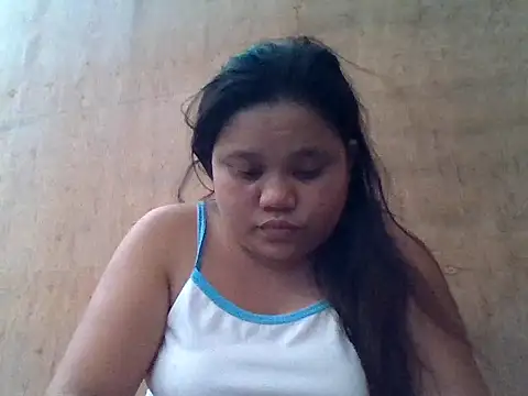 sweetlyn31 online show from May 6, 2026, 5:22 am